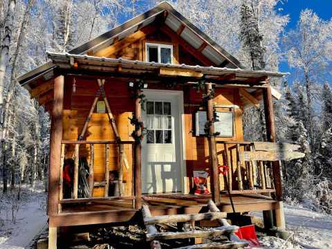 An Overnight Stay At This Secluded Cabin In Alaska Costs Less Than $100 A Night And Will Take You Back In Time