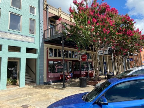 It's Worth It To Drive Across Mississippi Just For The Sweets At Janie’s Pastry Shop