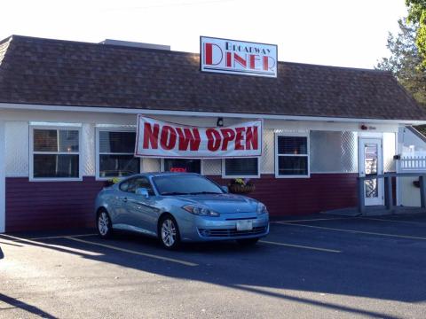 This Humble Little Restaurant In Rhode Island Is So Old Fashioned, It Doesn't Even Have A Website