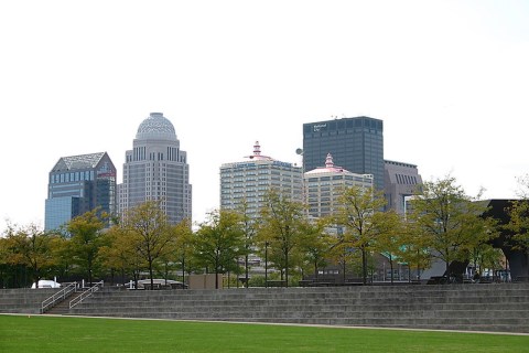 There's A Logical Explanation For The Huge Lighthouses Atop A Pair Of Skyscrapers In Louisville, Kentucky