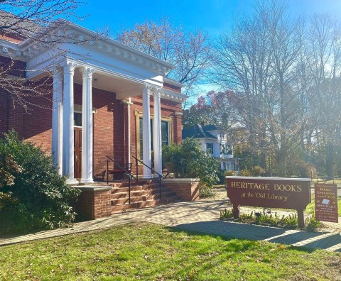 Visit The Old Massachusetts Book Shop For A Trip Back In Time