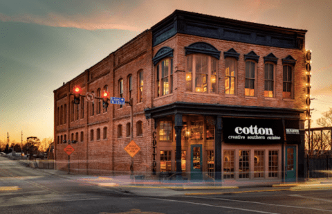 This Restaurant In Louisiana Used To Be A Cotton Exchange And You’ll Want To Visit