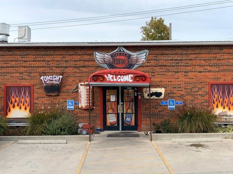 It's Worth It To Drive Across Missouri Just For The Burnt Ends At A Little BBQ Joint