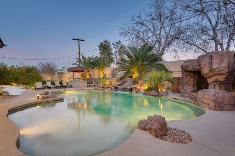 This Private Tropical Resort VRBO In Nevada Is One Of The Coolest Places To Spend The Night