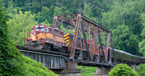 The 20 Most Gorgeous Scenic Train Rides You Can Take In America