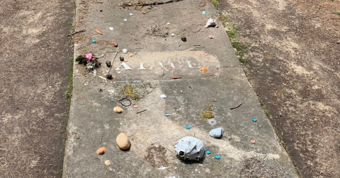 The Story Behind This Haunted South Carolina Gravestone Is Like Something From A Horror Movie