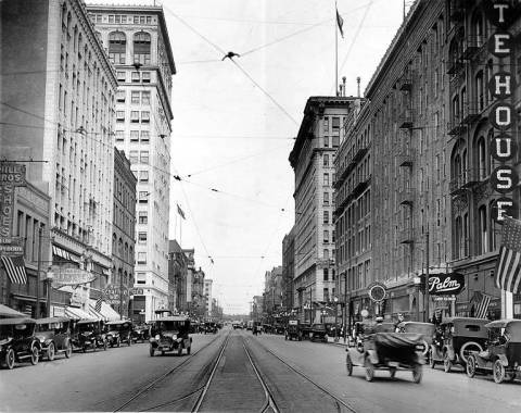 7 Then And Now Photos In Washington That Show Just How Much It Has Changed