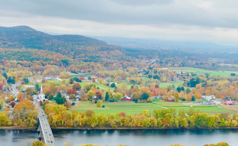 7 Overlooks In Massachusetts That Burst With Fall Color Every Year