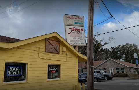 Jerry's Drive-In Has Been Serving The Best Burgers In Florida Since 1939