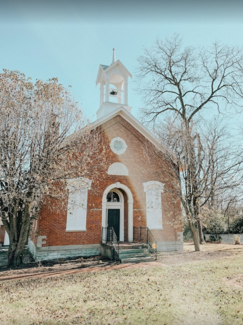 This Schoolhouse VRBO In Ohio Is One Of The Coolest Places To Spend The Night