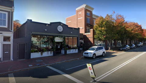 Shyndigz Restaurant Just Might Have The Most Epic Dessert Selection In All Of Virginia