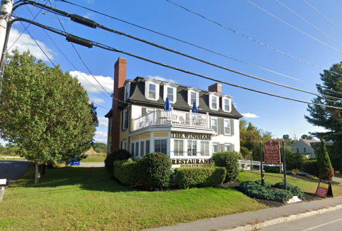 The Haunted Restaurant In New Hampshire Both History Buffs And Ghost Hunters Will Love