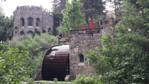 The Stunning Building In Idledale, Colorado That Looks Just Like Hogwarts