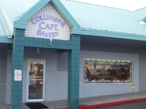 It's Worth It To Drive Across Colorado Just For The Fruit Tortes At The Columbine Cafe And Bakery