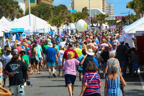 Every Fall, This Small Gulf Coast Town In Alabama Holds One Of The Largest Shrimp Festivals In America