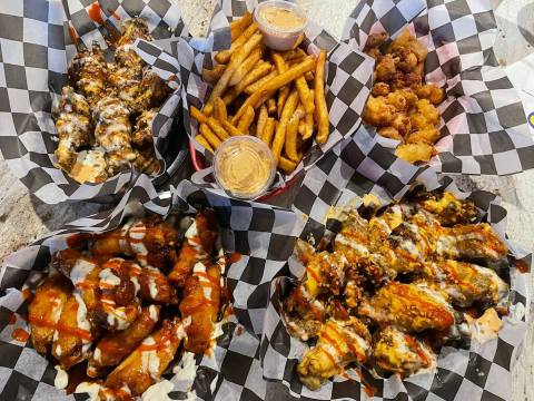 This Off-The-Beaten Path Eatery In Minnesota Is Known For Its Mouthwatering WIngs