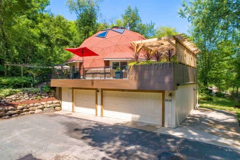 this dome airbnb in minnesota is located in eden prairie