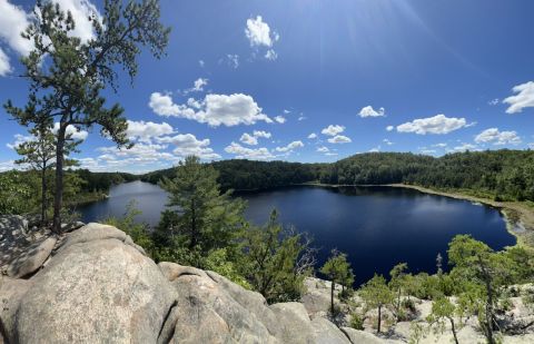 There's A Rhode Island Trail That Leads To A Pond The Entire Family Will Love