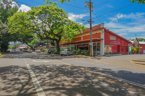 The One Small Town In Hawaii With More Historic Buildings Than Any Other