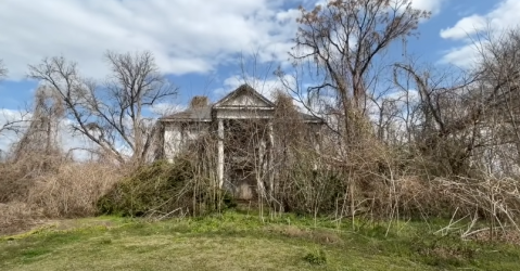 This Eerie And Fantastic Footage Takes You Inside Mississippi's Abandoned Susie B. Law House