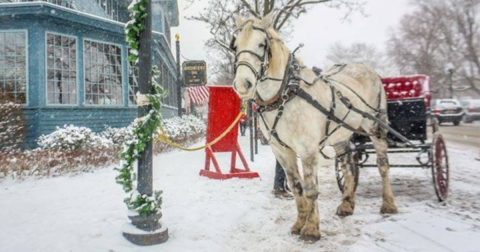 Visit Skaneateles, The One Christmas Town In New York That’s Simply A Must Visit This Season