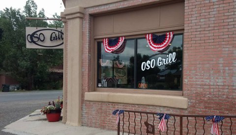 Order A Green Chile Cheeseburger At This Roadside Stop In New Mexico