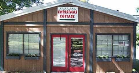 The Christmas Store In Kentucky That's Simply Magical