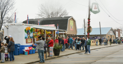 The Christmas Village In Michigan That Becomes Even More Magical Year After Year