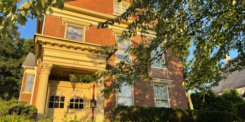 It's Halloween All Year Round At This Mystery Mansion Vrbo In Ohio