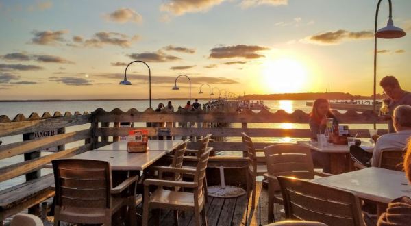 Delaware's Culinary Coast offers waterfront dining and beautiful views. The Rusty Rudder in Dewey is known for its drinks and coastal sunsets.