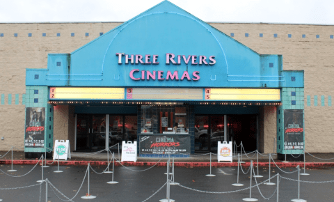 This Abandoned Cinema In Washington Is Now A Haunted House