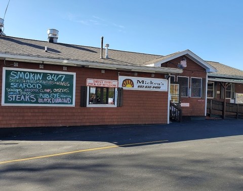 Order A Triple Patty Burger At This Roadside Stop In New Hampshire