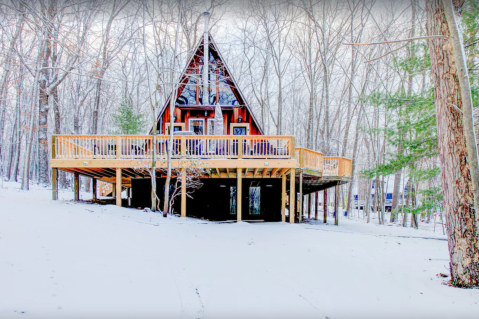 The Whole Family Will Love A Visit To This Adorable Lakeside Cabin In Maryland