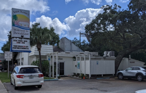 Head To Aunt Katie's Breakfast Spot In Florida For The Ultimate Meal To Kick Off Your Day