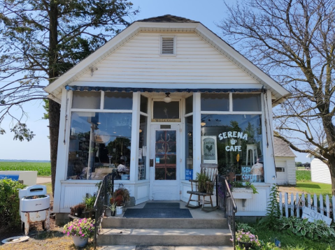 This Humble Little Restaurant In Small Town Illinois Is So Old Fashioned, It Doesn't Even Have A Website