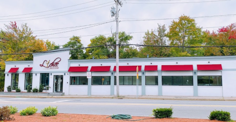 The One Unique Restaurant In Massachusetts Where You Can Eat Both American And Asian Food