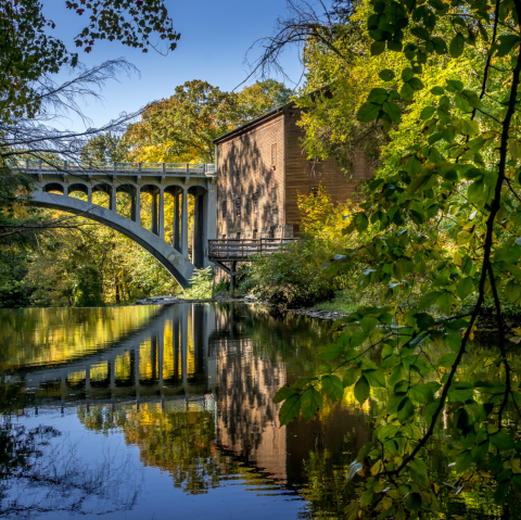 This Easy Loop Trail Winds Past Some Of The Most Postcard-Perfect Scenery In Ohio