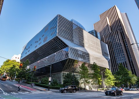 The Beautiful Washington Library That Looks Like Something From A Book Lover's Dream