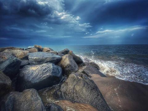 Few People Know One Of Delaware's Most Popular State Parks Is Hiding A Dark And Terrifying Secret