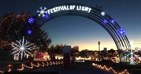 The Oklahoma Christmas Lights Display That's Been Named Among The Most Beautiful In The World