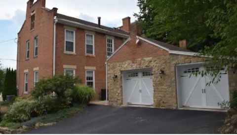 The Stunning Airbnb In Illinois With A Basement That Used To Be A Bavarian Brew House