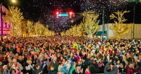 At Christmastime, Fairhope, Alabama Has The Most Enchanting Main Street In The Country