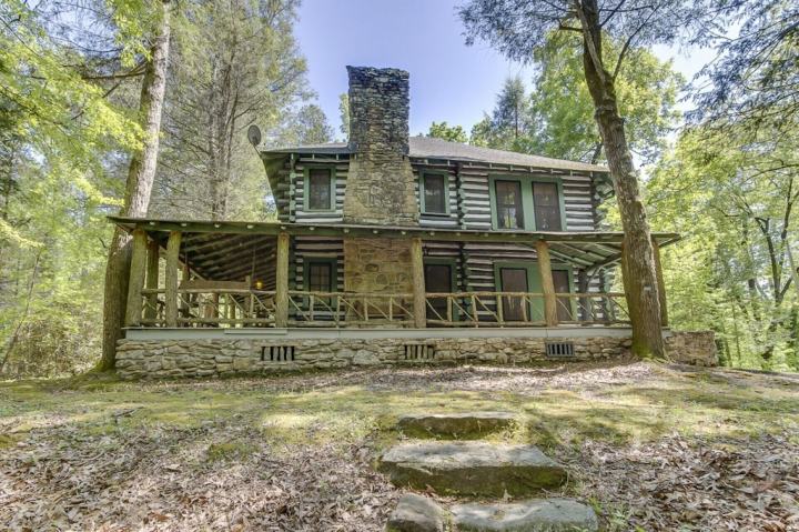 The Shamrock - Haunted Cabin VRBO in South Carolina