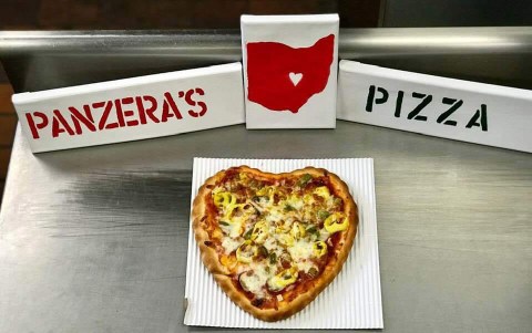 This Ohio Food Trail Highlights The Iconic Dish That Is Columbus-Style Pizza