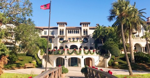 The Cloister At Sea Island Just Might Be The Most Beautiful Christmas Hotel In Georgia