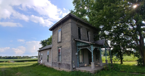 It Doesn't Get Much Creepier Than This Abandoned Farm Hidden In Indiana