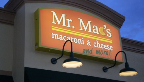 The Most Magnificent Macaroni And Cheese Is Hiding In Manchester, New Hampshire