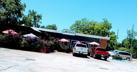 The One Unique Restaurant In Mississippi Where You Can Eat Both Po’ Boys And Asian Food