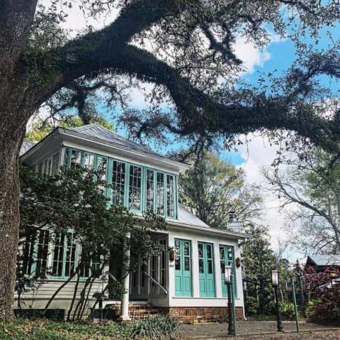 An Unforgettable Dining Experience Awaits At This Unique Restaurant In Louisiana