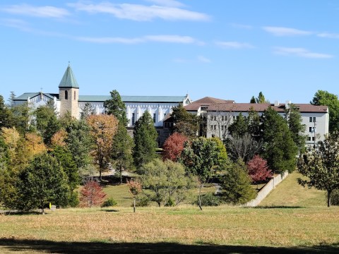 Get Lost In 1,500 Acres Of Knobs, Lakes, And Forest At This Beautiful Abbey In Kentucky